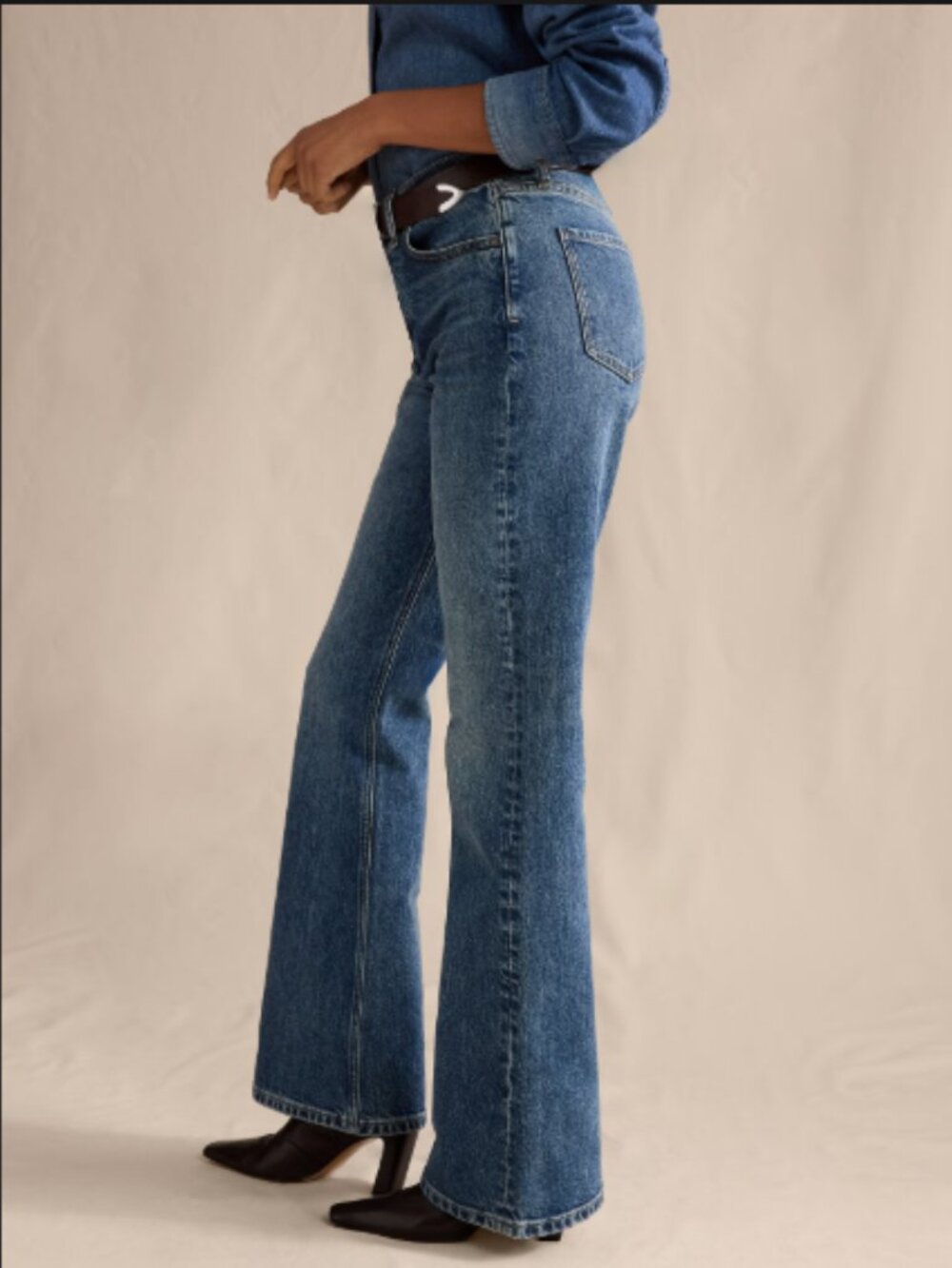Banana Republic Curvy Boot Jeans - 32